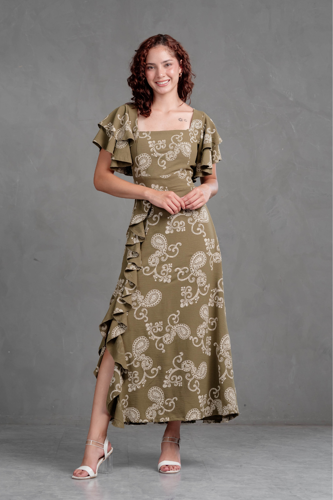 Maxivestido Agatha paisley con vuelos