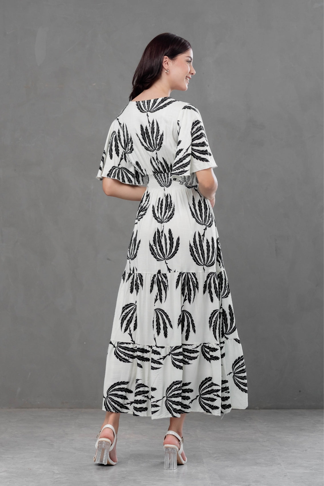 Maxivestido Naira Mangas acampanadas