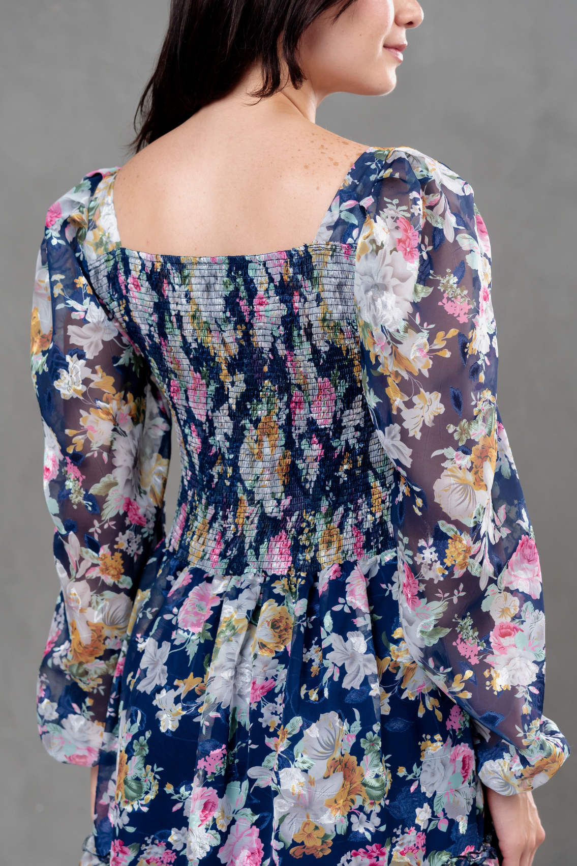 Vestido de gasa Amelia manga larga floreado